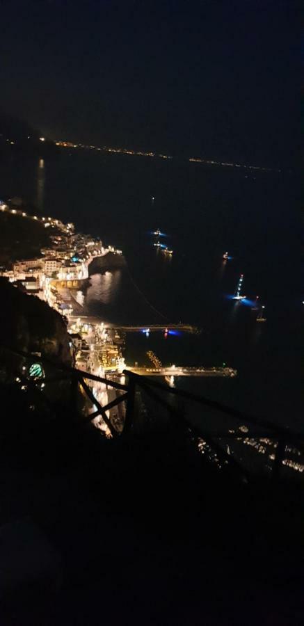Casa Bianca Amore Amalfi Bagian luar foto