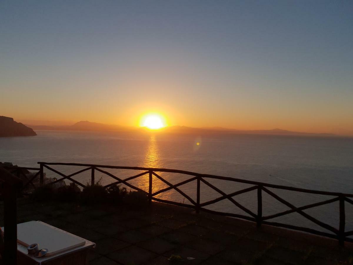 Casa Bianca Amore Amalfi Bagian luar foto